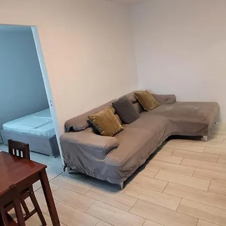 Apartment 3 Semidecomandat