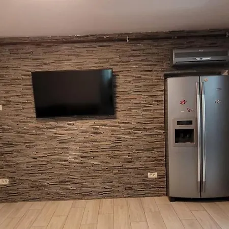 Apartment 3 Semidecomandat